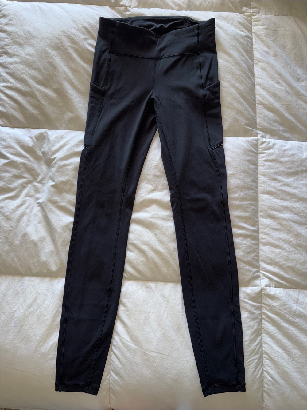 Lululemon full length black legging size 4 
Like new